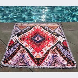 Skova Luxurious Towel from Rachel Zoe Box of Style